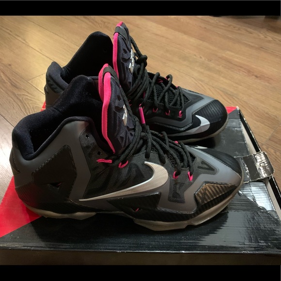 LEBRON 11 MIAMI NIGHTS - SZ 12 - Picture 4 of 8